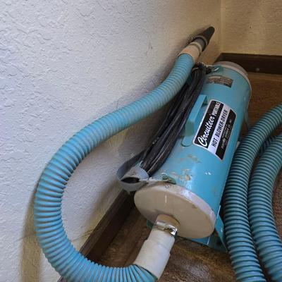 Vintage Regina Eletrikbroom vacuum cleaner - 3 speeds 1 power plus - Circuiteer livestock portable hot blower-dryer