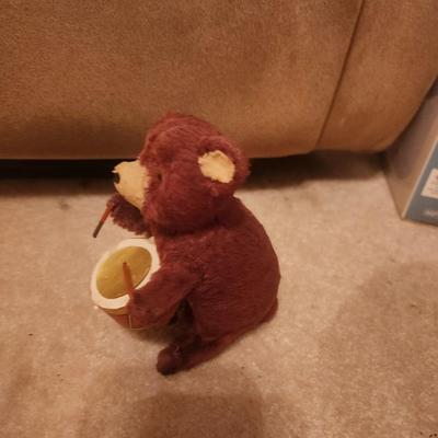 Drumming Bear