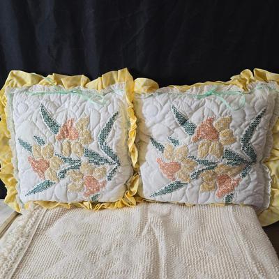 Vintage textured Chenille bedspread with several sheet sets and two vintage throw pillows