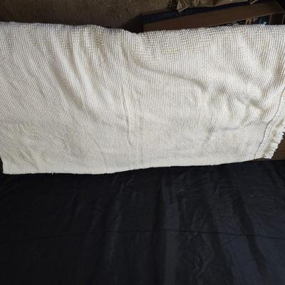 Vintage textured Chenille bedspread with several sheet sets and two vintage throw pillows