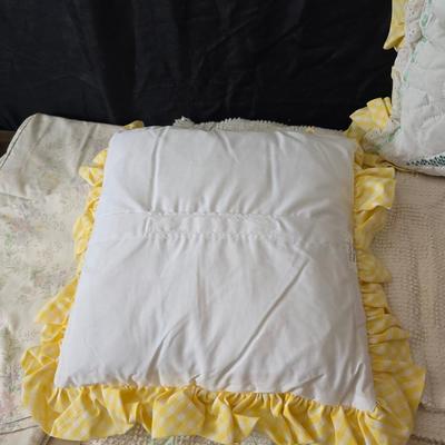 Vintage textured Chenille bedspread with several sheet sets and two vintage throw pillows