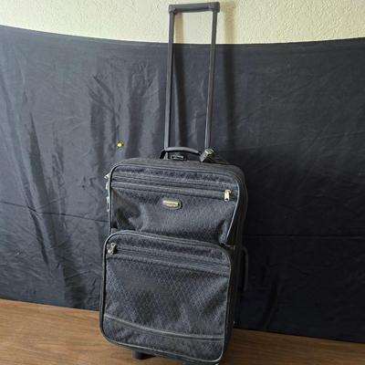 Carry-on luggage bag - with an assortment of other garment / luggage packing bags Eagle creek - Jaguar