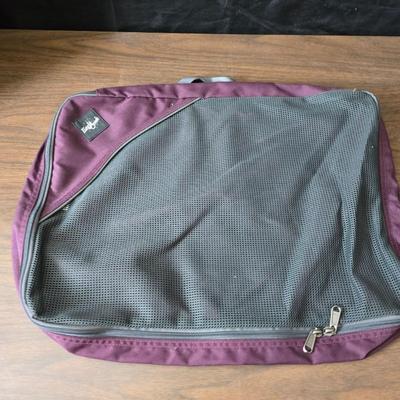 Carry-on luggage bag - with an assortment of other garment / luggage packing bags Eagle creek - Jaguar