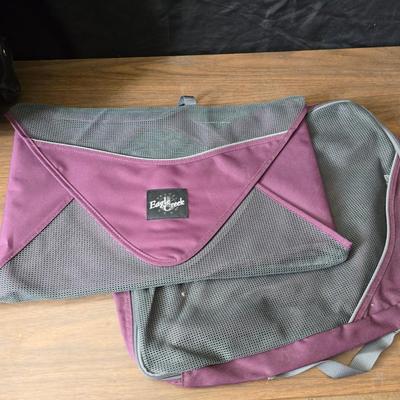 Carry-on luggage bag - with an assortment of other garment / luggage packing bags Eagle creek - Jaguar