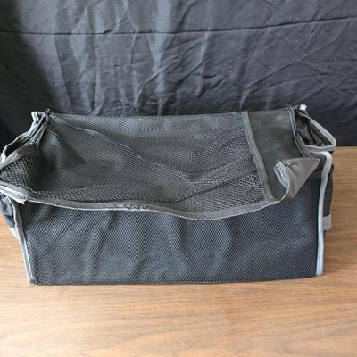 Carry-on luggage bag - with an assortment of other garment / luggage packing bags Eagle creek - Jaguar