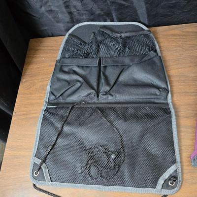 Carry-on luggage bag - with an assortment of other garment / luggage packing bags Eagle creek - Jaguar