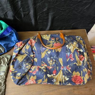 Overnight and fast trip bags - backpack - smaller bags for organizing