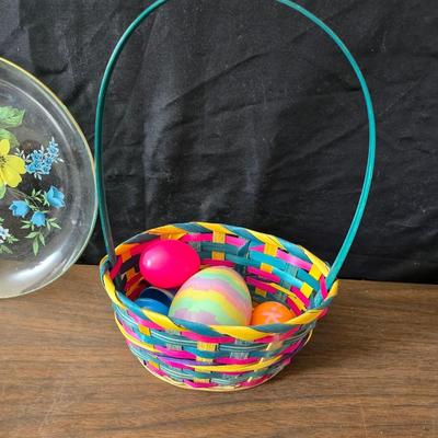 Easter decorations - solar dancing bunnies & duck - baskets - bunny figures and more