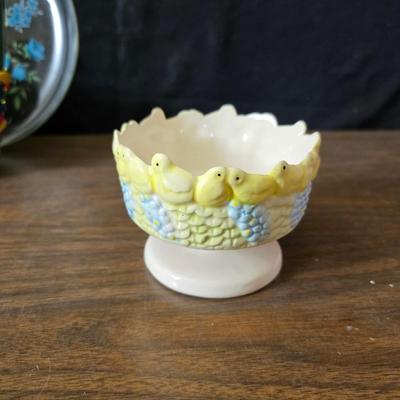 Easter decorations - solar dancing bunnies & duck - baskets - bunny figures and more