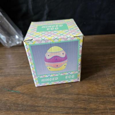 Easter decorations - solar dancing bunnies & duck - baskets - bunny figures and more