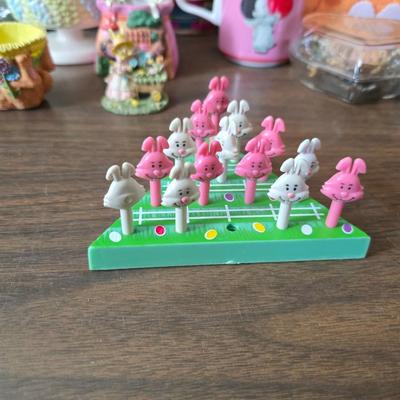 Easter decorations - solar dancing bunnies & duck - baskets - bunny figures and more