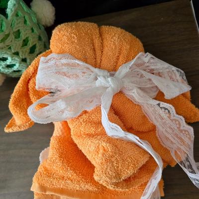 Easter decorations - solar dancing bunnies & duck - baskets - bunny figures and more