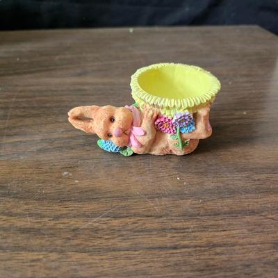 Easter decorations - solar dancing bunnies & duck - baskets - bunny figures and more