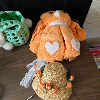 Easter decorations - solar dancing bunnies & duck - baskets - bunny figures and more