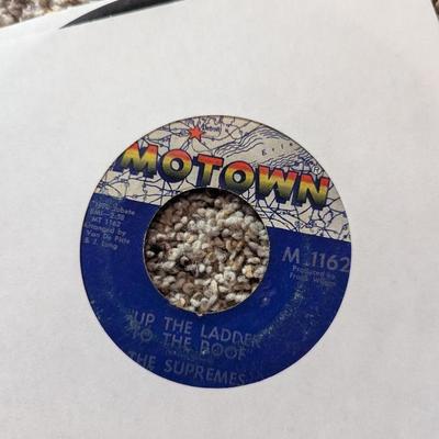 Antique 45 Records - The Vogues - The Supremes - The 5th Dimension