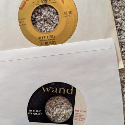 Antique 45 Records - The Vogues - The Supremes - The 5th Dimension