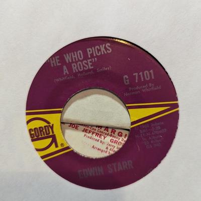 Antique 45 Records - The Vogues - The Supremes - The 5th Dimension