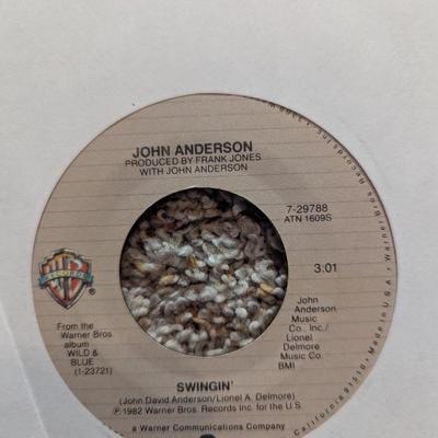 Antique 45 Records - The Vogues - The Supremes - The 5th Dimension