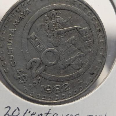 Italian 1991 500 Lire Braille Coin - Chile 1933 Silver Peso - 1982 Mexico 20 Centavos Restyle