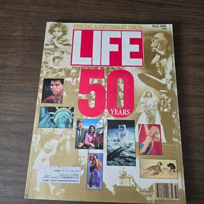 1986 Life magazines - Madonna - Celebrating the movies - Caroline Monaco - Iacocca -