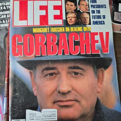 1987 Life Magazines Oliver North - The year in pictures - The constitution