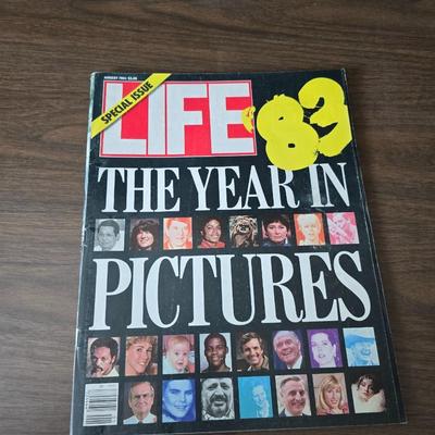1987 Life Magazines Oliver North - The year in pictures - The constitution