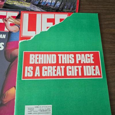 1987 Life Magazines Oliver North - The year in pictures - The constitution