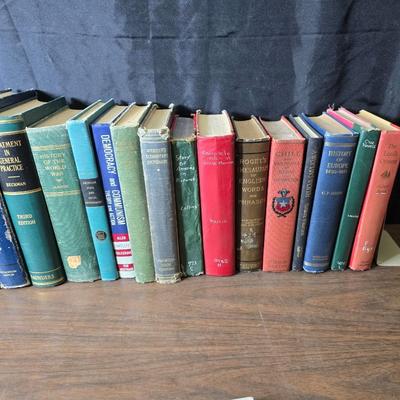 Vintage books - mostly all history - History of Europe - Chile - Thesaurus of English words and others