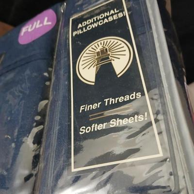 Brand new Homedics sound spa alarm clock with projectable time - and a new Full size 6-piece sheet set