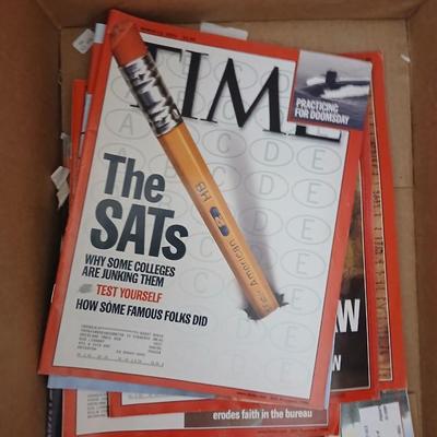 Two boxes total - Newsweek and National Geographic magazine back issues