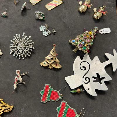 Sale Photo Thumbnail #202: Christmas Jewelry 
Broaches, Pins, Earrings