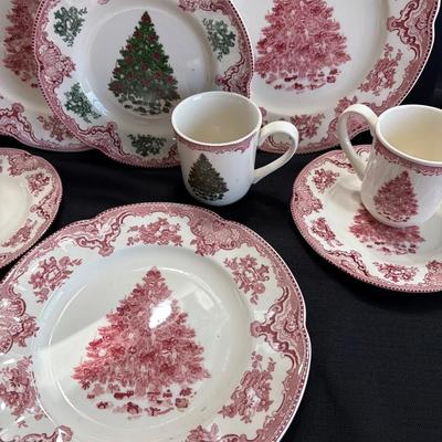 Sale Photo Thumbnail #209: 9 Pieces of Christmas Old Britain Castles 
Made in England
Red With Christmas Trees