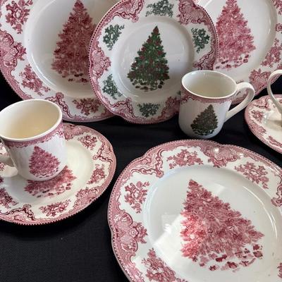 Sale Photo Thumbnail #210: 9 Pieces of Christmas Old Britain Castles 
Made in England
Red With Christmas Trees