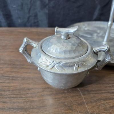 Vintage Wilson Specialties hand wrought aluminum dishware and a Thankful artwork