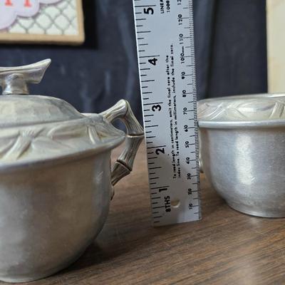 Vintage Wilson Specialties hand wrought aluminum dishware and a Thankful artwork