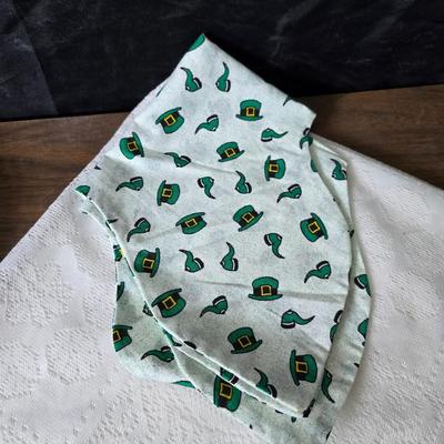 Kitchen linens - Chicken theme valance - lace apron - table cloth - hot pads - towels and more