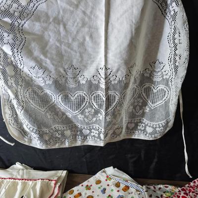 Kitchen linens - Chicken theme valance - lace apron - table cloth - hot pads - towels and more