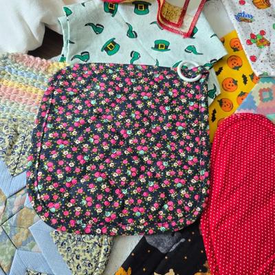 Kitchen linens - Chicken theme valance - lace apron - table cloth - hot pads - towels and more