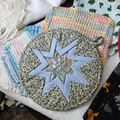 Kitchen linens - Chicken theme valance - lace apron - table cloth - hot pads - towels and more