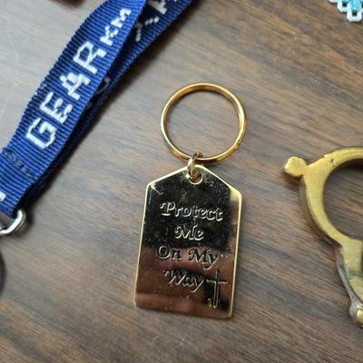 Large brass key - key hanger and a selection of keychains