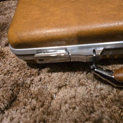 Large variety of office supplies - large corkboard - organizing trays - notebooks - organizing - atomic clock and much more