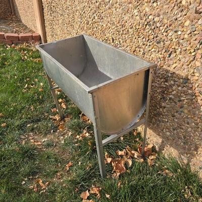 Stainless steel utility sink