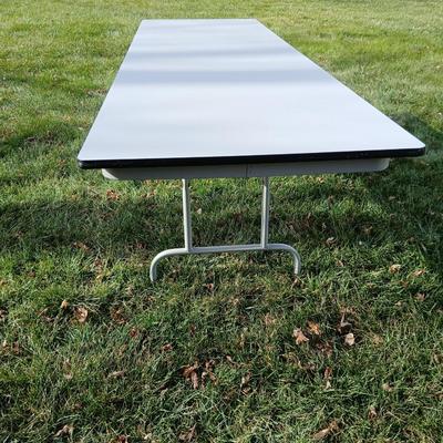 Bevis 8' folding table