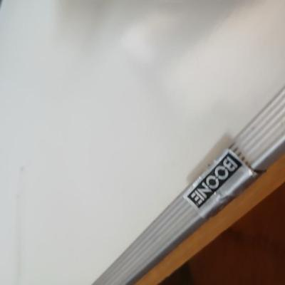 Hinged Trifold display and whiteboard