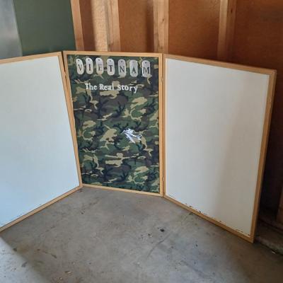 Hinged Trifold display and whiteboard