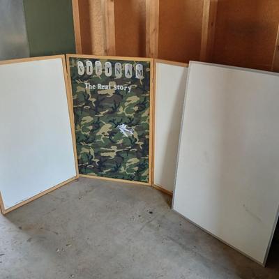 Hinged Trifold display and whiteboard