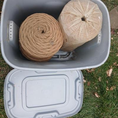 Tote with two rolls of brown toned macramé yarn / twine