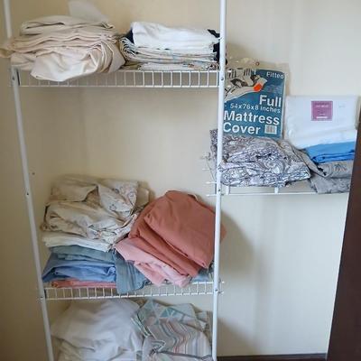 Assortment of mostly Full sized sheet sets / partial sets