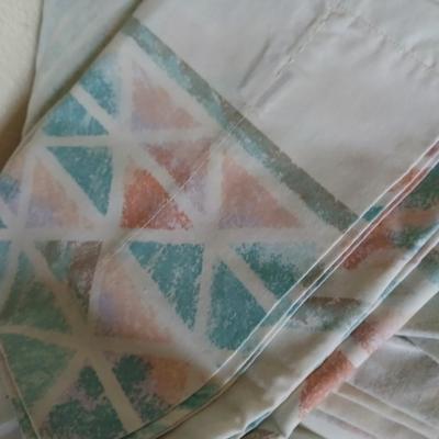 Assortment of mostly Full sized sheet sets / partial sets