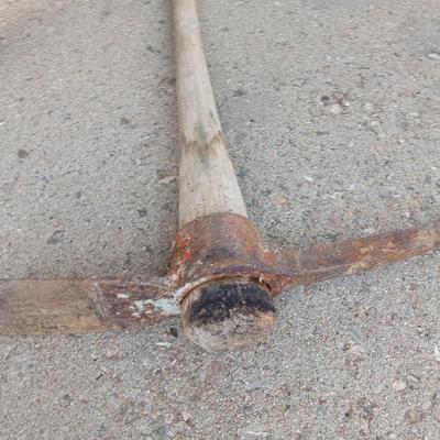 Old Pickaxe and sledgehammer